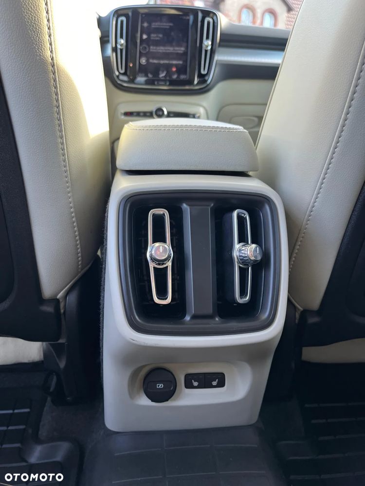 Volvo XC 40 T5 AWD Momentum - 12