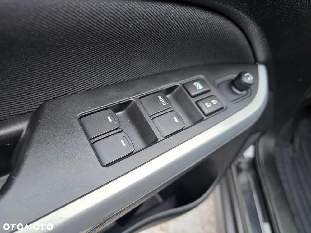 Suzuki Vitara 1.6 Comfort 2WD - 20