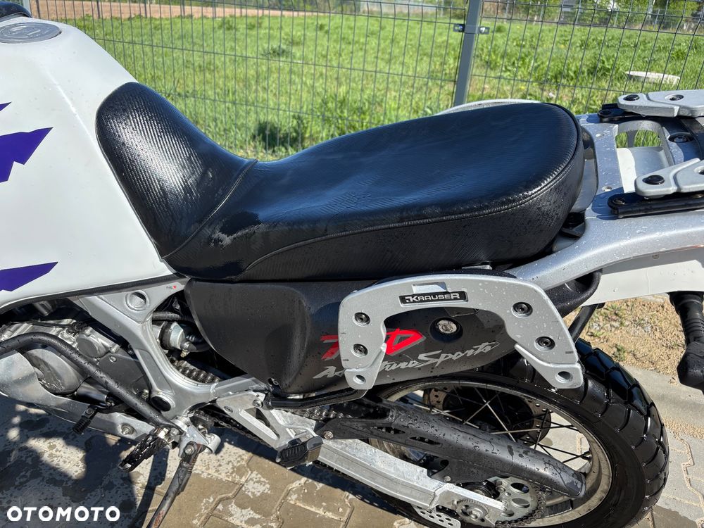 Honda XRV - 4