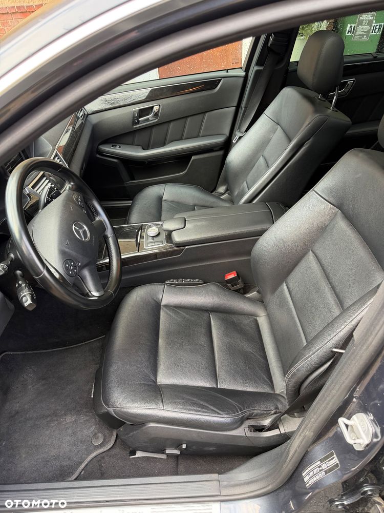 Mercedes-Benz Klasa E 300 CDI BlueEff Avantgarde - 10
