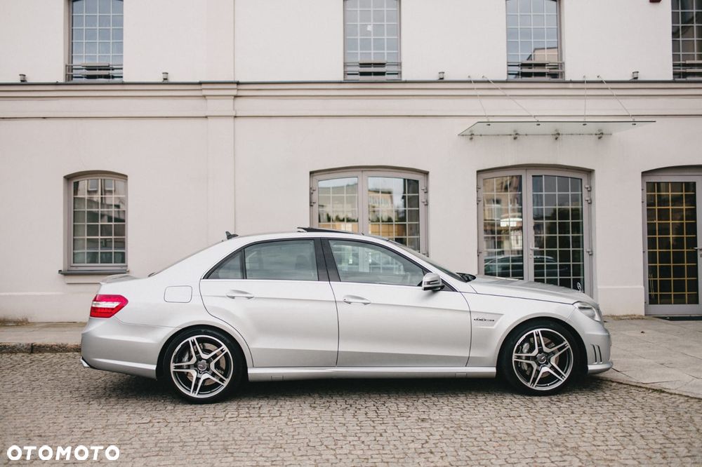 Mercedes-Benz Klasa E 63 AMG AMG Speedshift 7G-MCT - 22