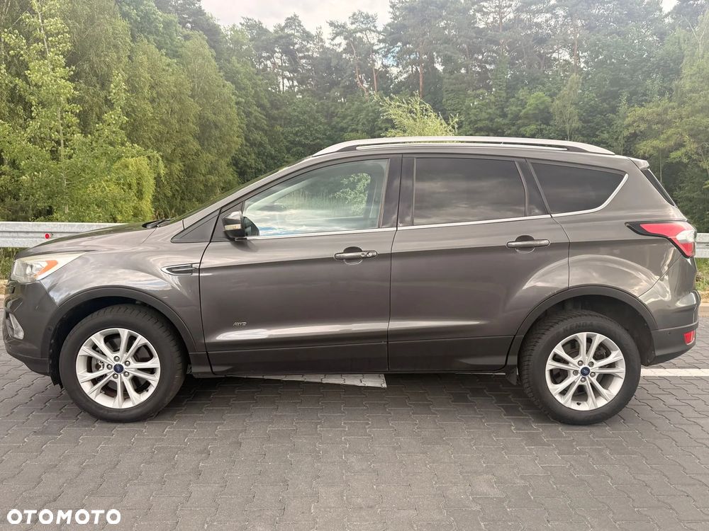 Ford Kuga - 10