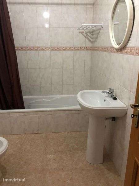 Apartamento T1 - Ferrel (centro) - Grande imagem: 5/6