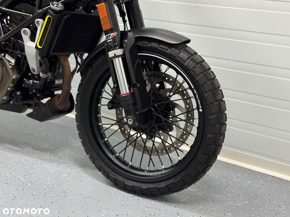 Husqvarna Svartpilen - 7