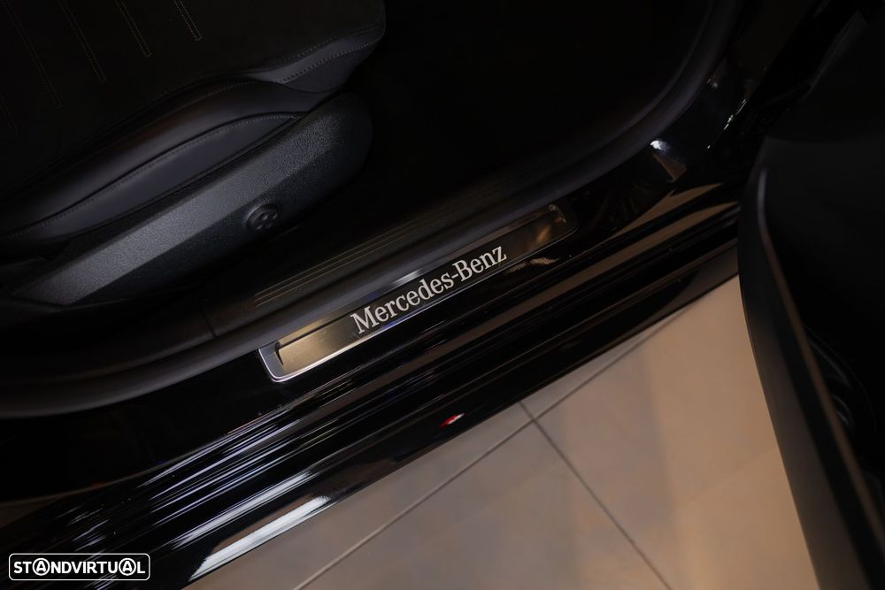 Mercedes-Benz C 300 e AMG Line - 29