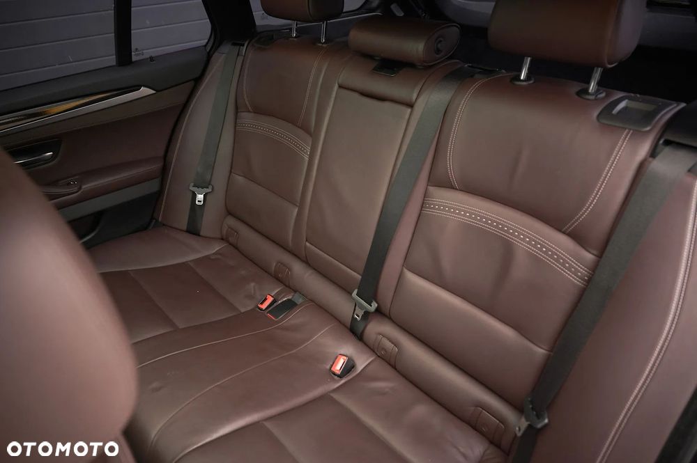 BMW Seria 5 - 12