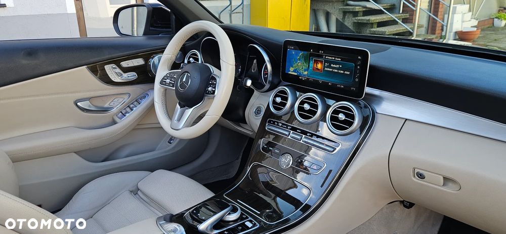 Mercedes-Benz Klasa C 300 Cabrio 9G-TRONIC AMG Line - 14