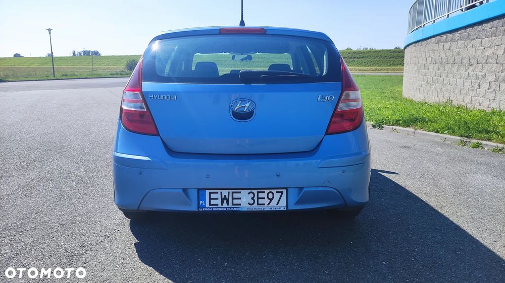 Hyundai i30 1.4 Classic + - 8