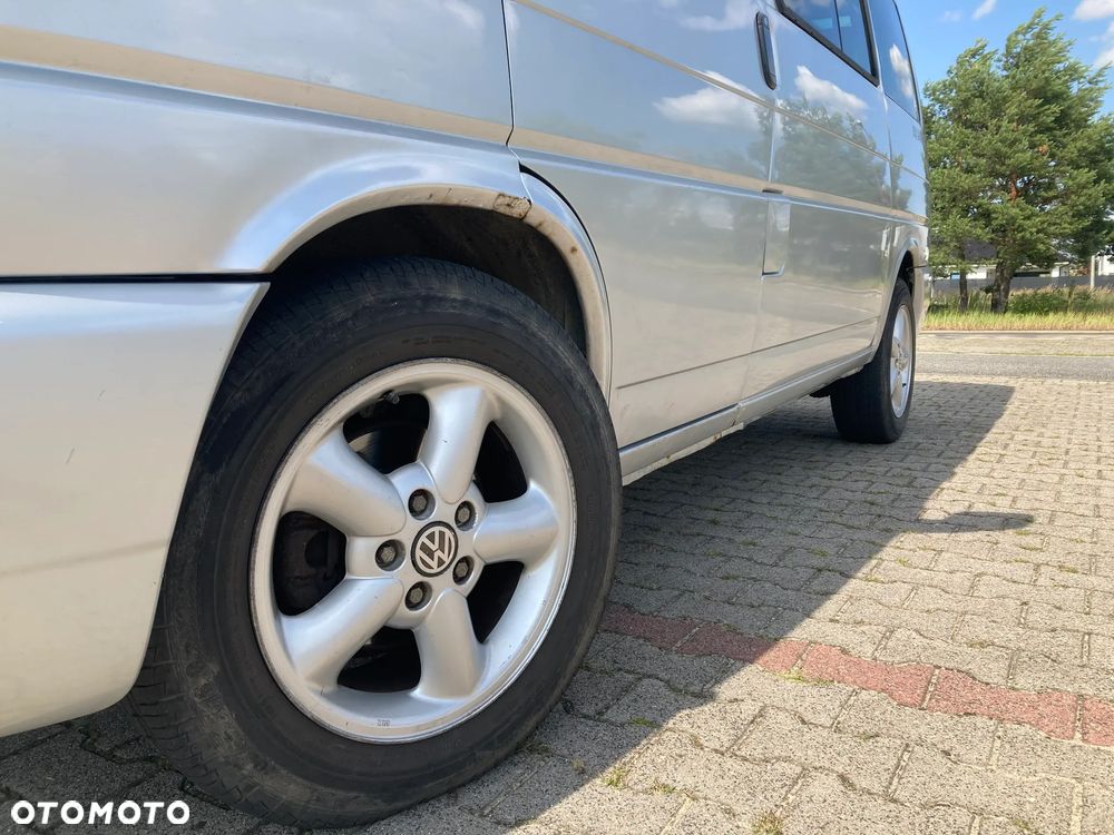 Volkswagen Multivan - 20