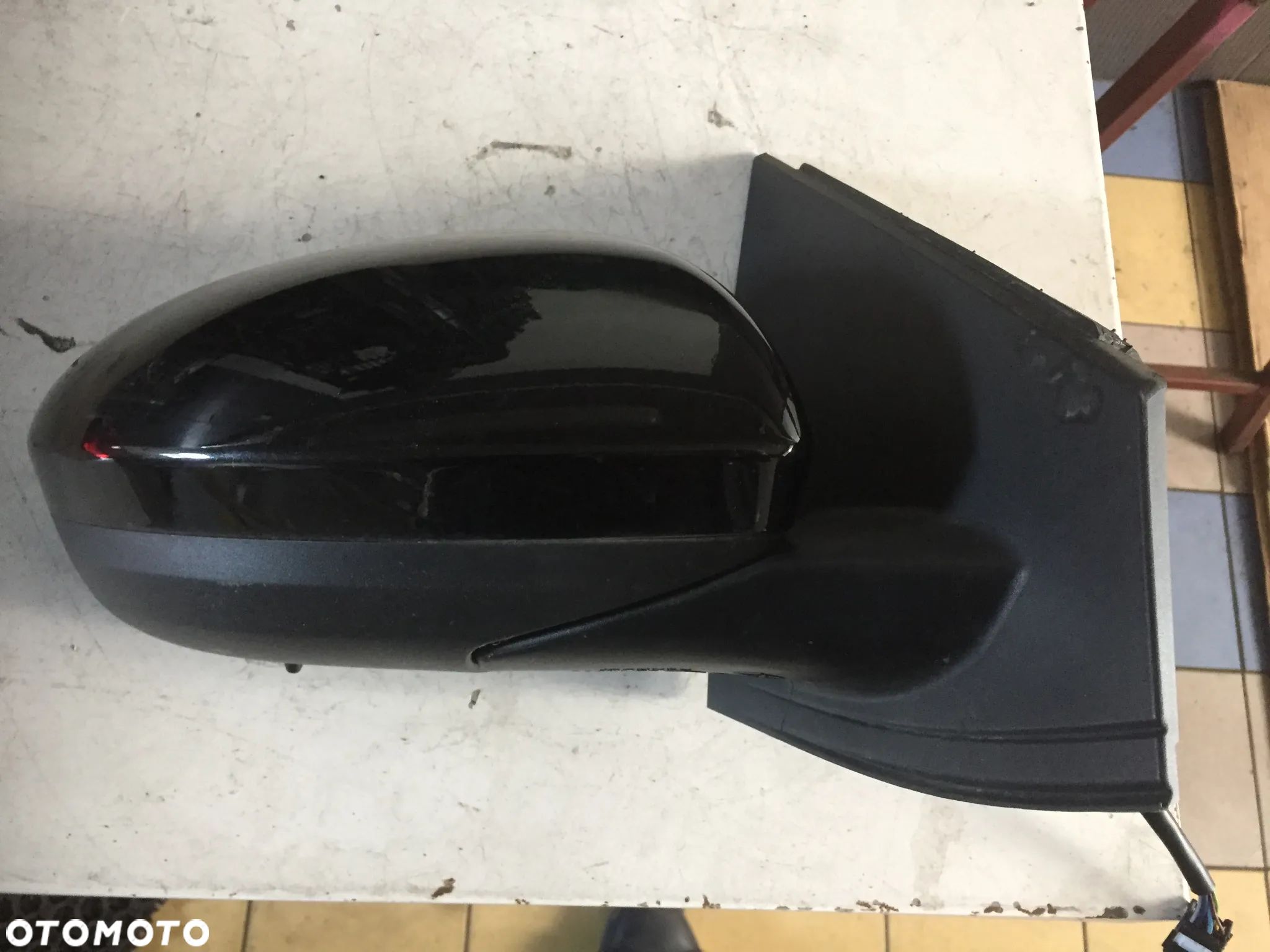 DACIA SANDERO 22R LUSTERKO PRAWE 9 PIN - 1