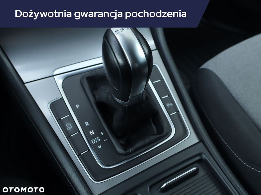 Volkswagen Golf - 21