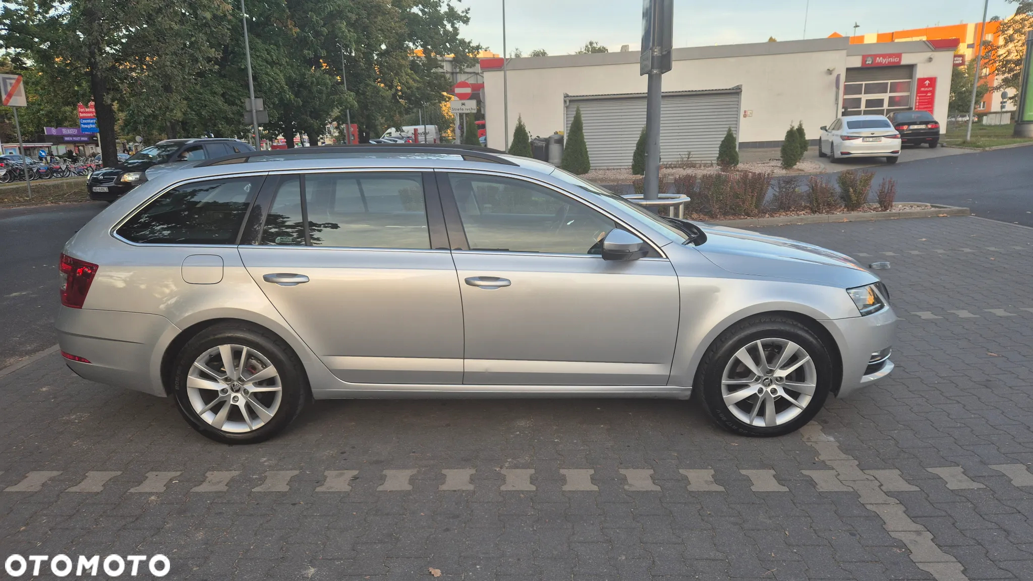 Skoda Octavia 2.0 TDI Style DSG - 6