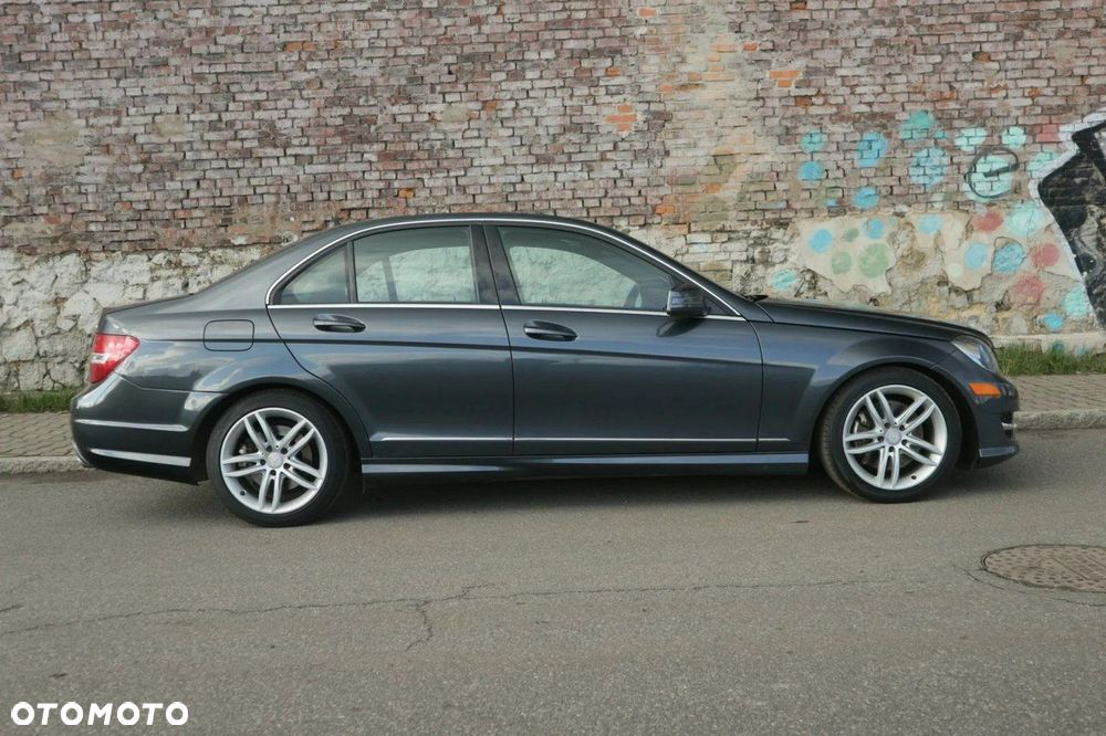 Mercedes-Benz Klasa C 350 BlueEff 4-Matic Avantgarde - 9