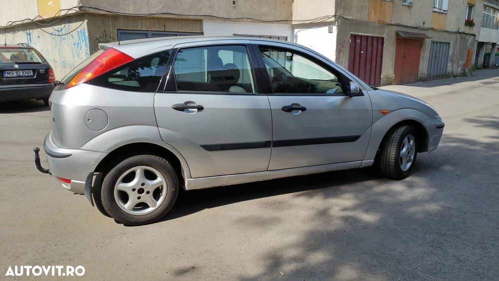 Ford Focus 1.6 Trend - 5
