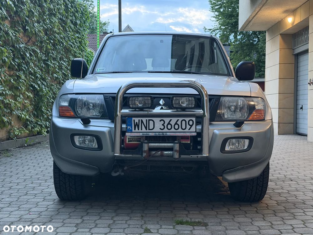 Mitsubishi Pajero - 3