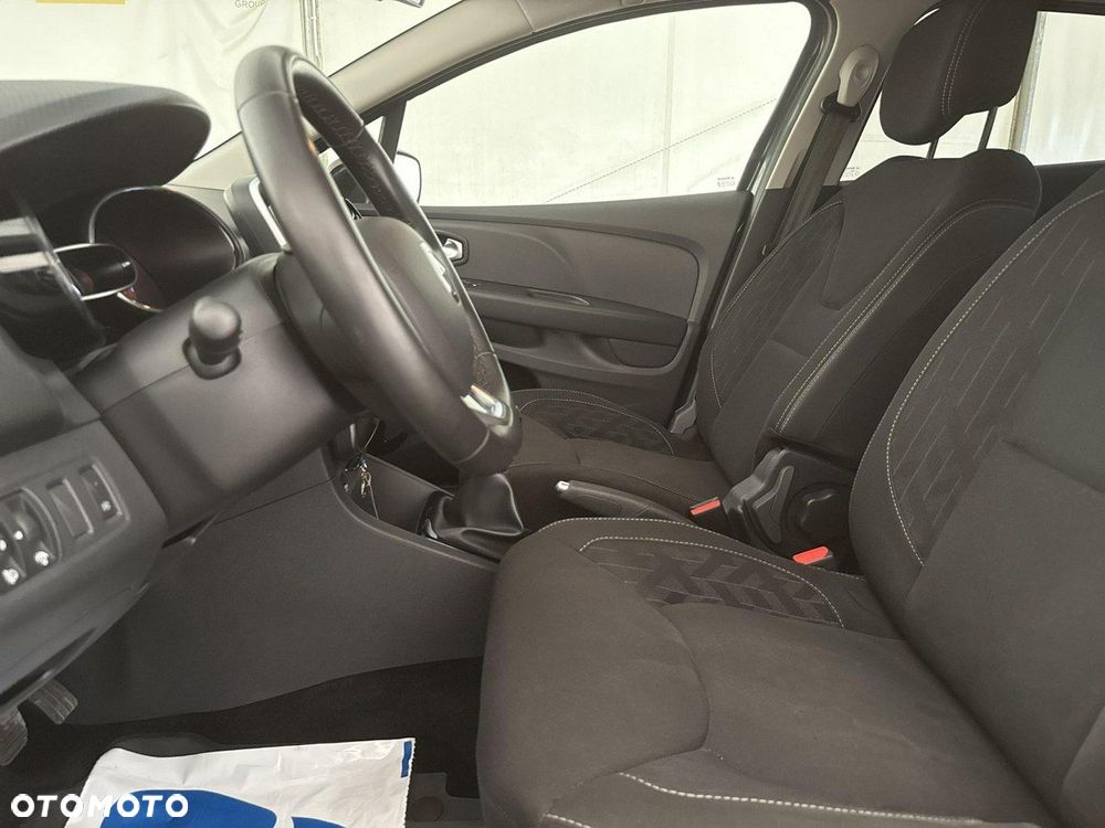 Renault Clio - 12