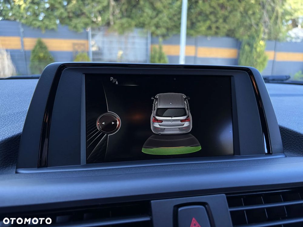 BMW Seria 1 118d Sport Line - 26