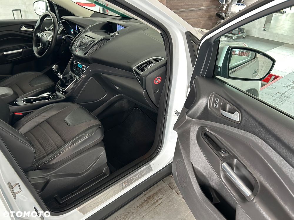 Ford Kuga 2.0 TDCi 2x4 SYNC - 29