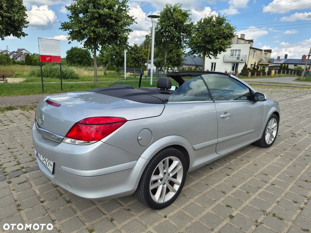 Opel Astra 1.9 CDTI Cosmo - 3