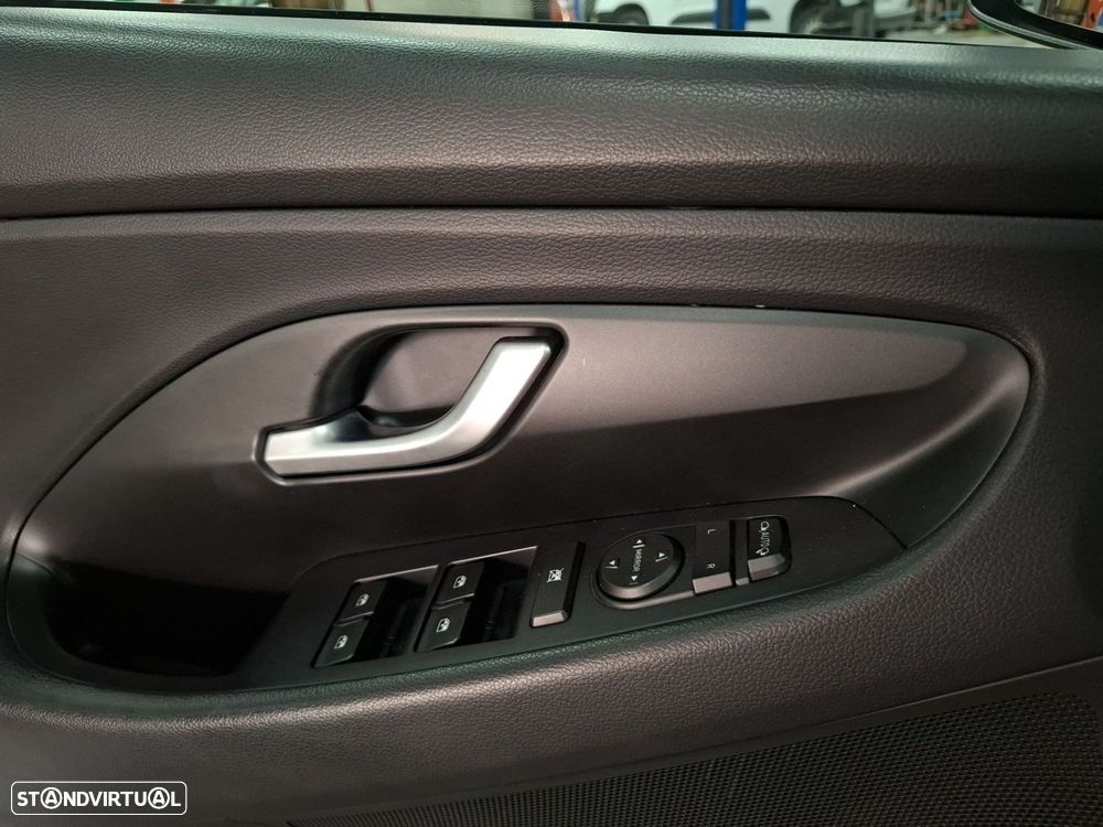 Hyundai i30 SW 1.0 T-GDi Style Plus - 22