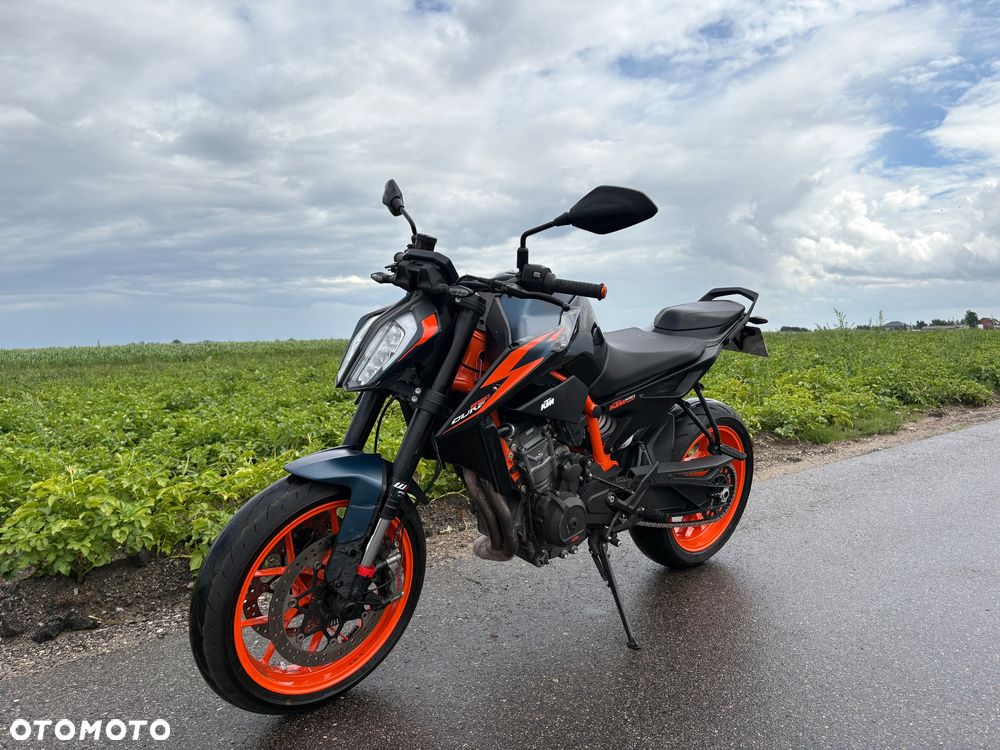 KTM DUKE 890 - 1
