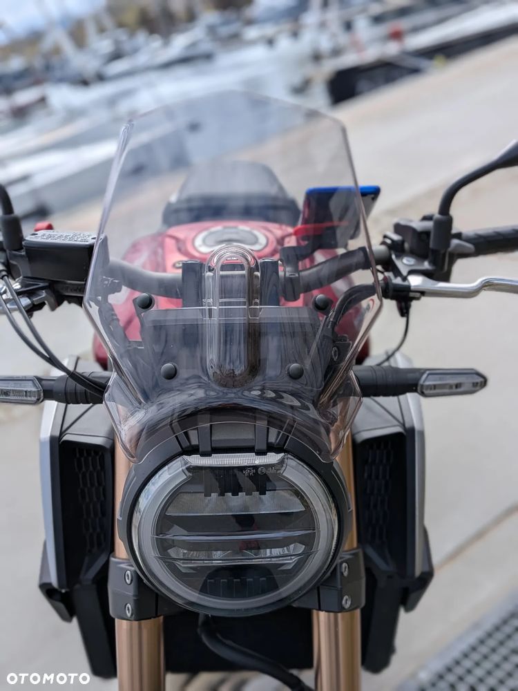 Honda CB - 23