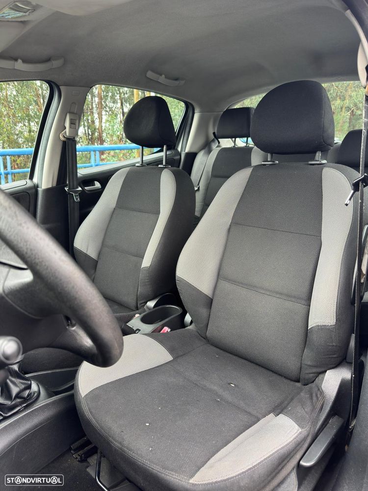 Peugeot 207 1.4 HDi Urban - 9