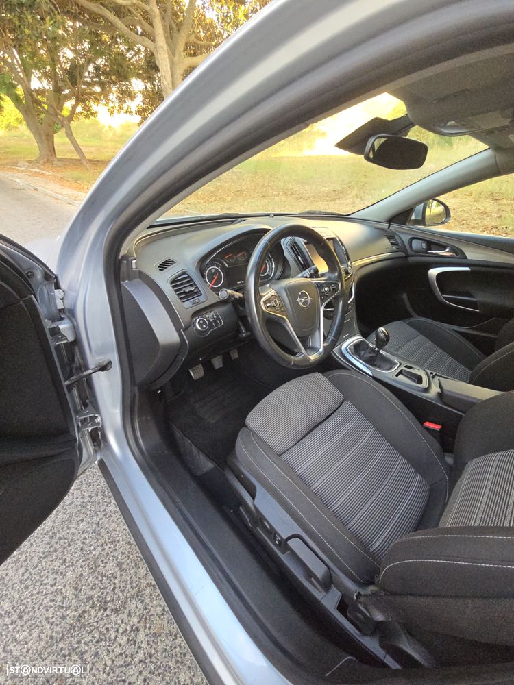 Opel Insignia 1.6 CDTI executive S/S - 19