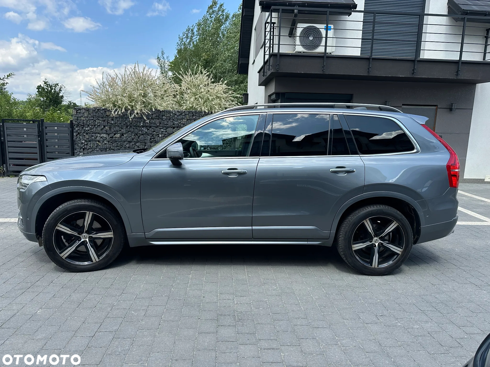 Volvo XC 90 D5 AWD Momentum - 4