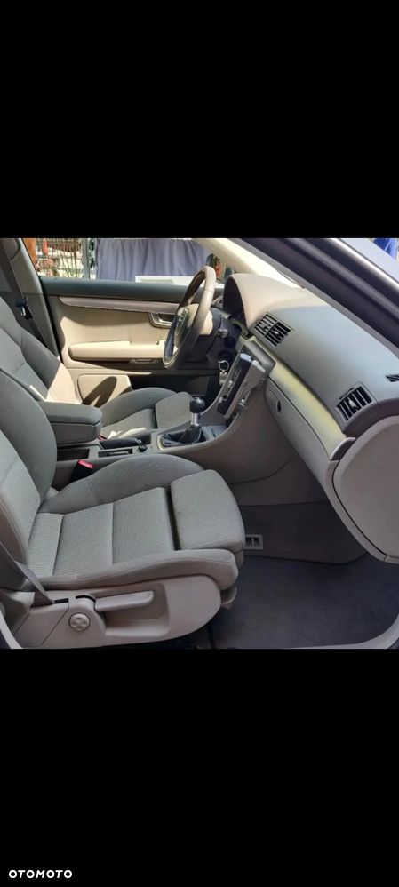 Audi A4 Limousine - 7