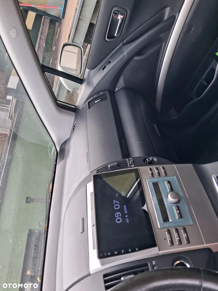 Toyota Corolla Verso - 7