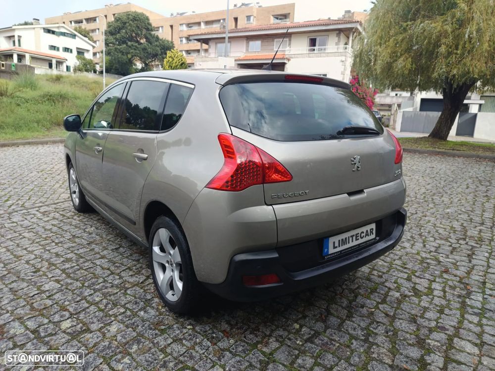 Peugeot 3008 1.6 HDi Premium - 9