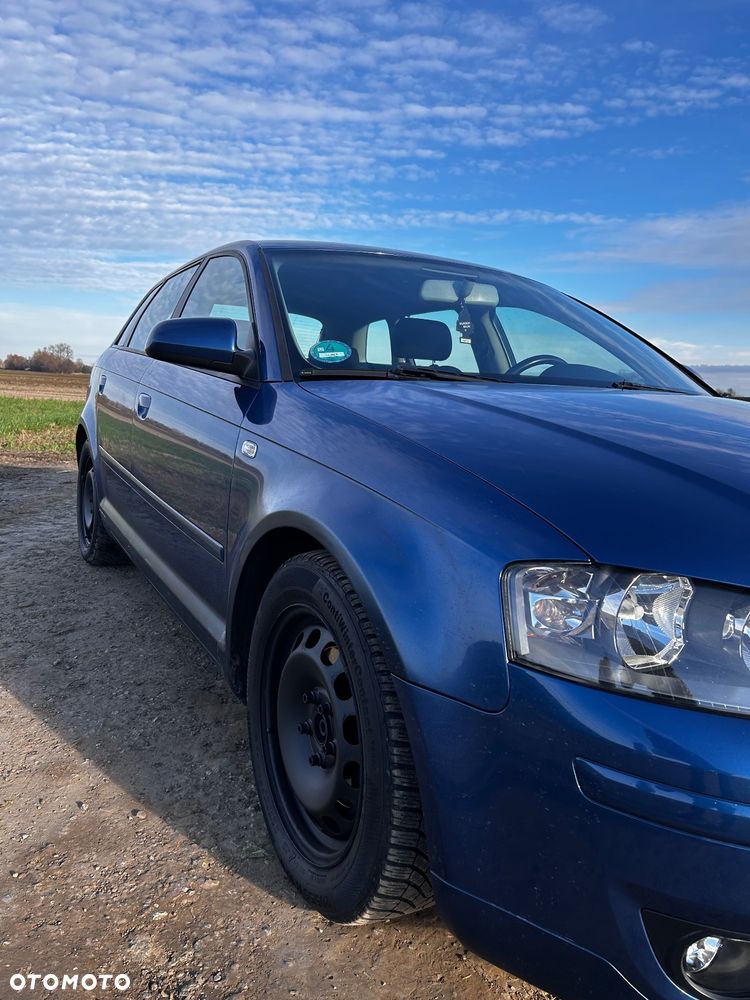 Audi A3 Sportback 1.6 FSI Ambiente - 12