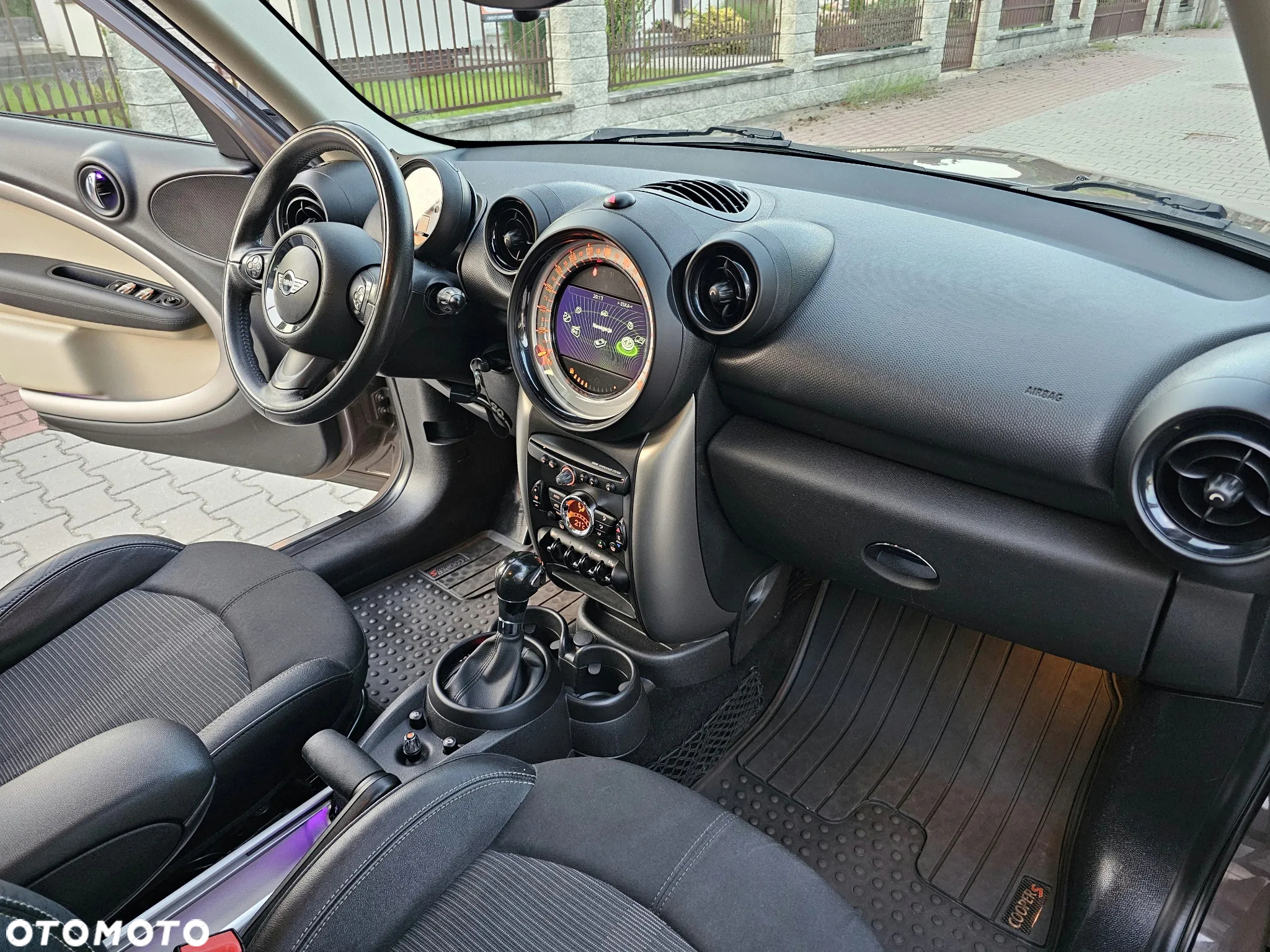 MINI Countryman - 16