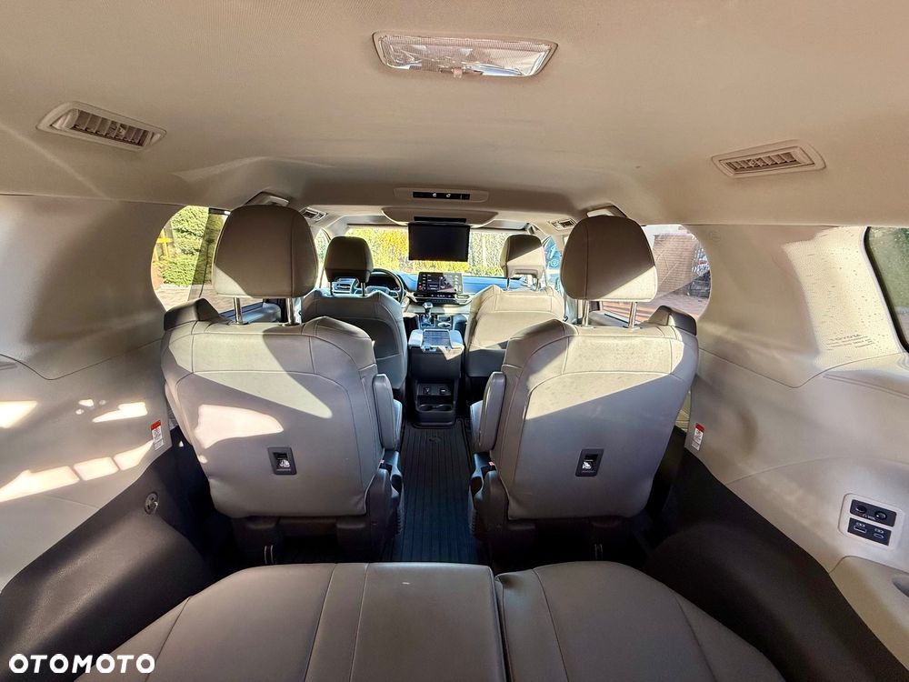 Toyota Sienna 3.5 V6 XLE AWD - 14