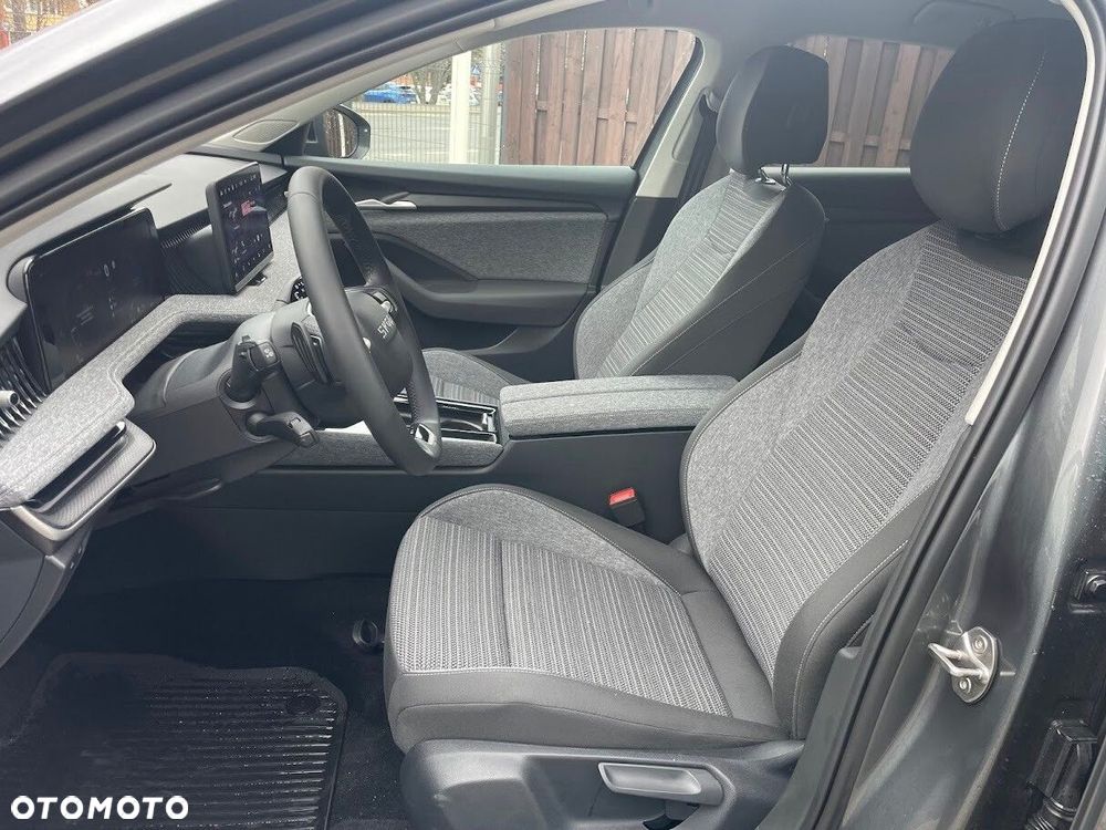 Skoda Superb 2.0 TDI SCR 4x4 Edition 130 DSG - 9