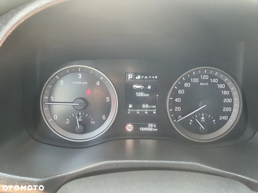 Hyundai Tucson blue 1.7 CRDi 2WD DCT Premium - 18