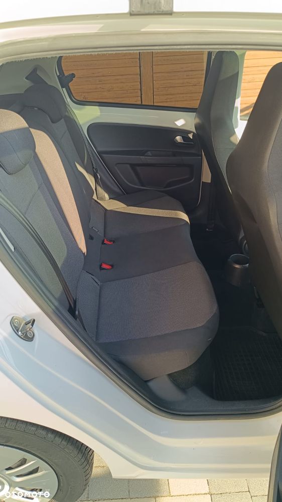 Volkswagen up! 1.0 high - 14