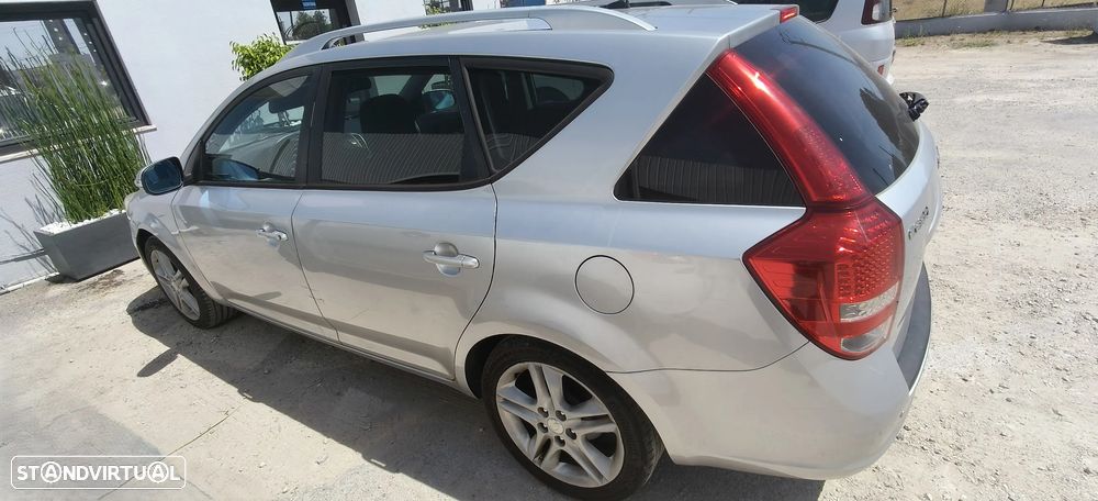 Kia Ceed SW 1.6 CRDi EX ISG - 5