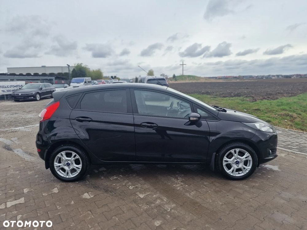 Ford Fiesta 1.25 Celebration - 8