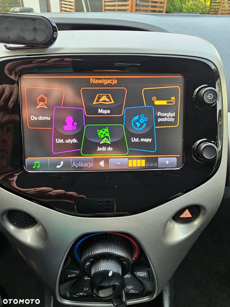 Toyota Aygo x mit x-business Paket - 19