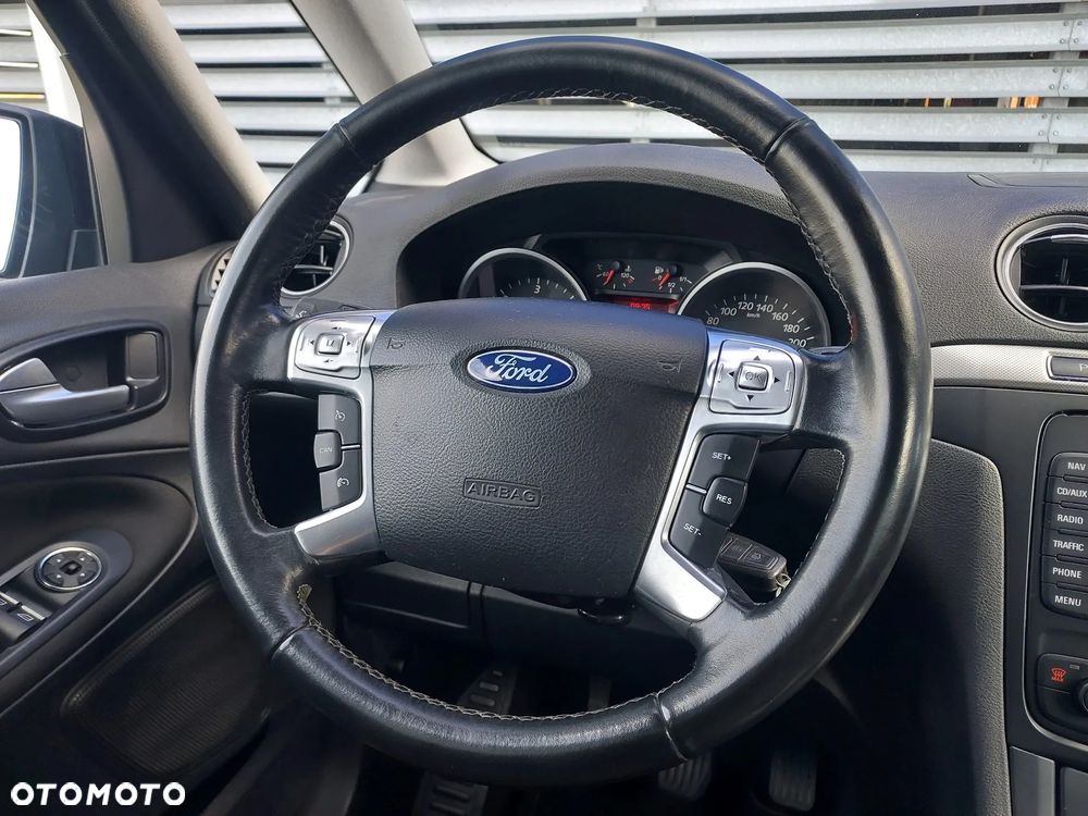 Ford Galaxy 2.0 TDCi Titanium - 35