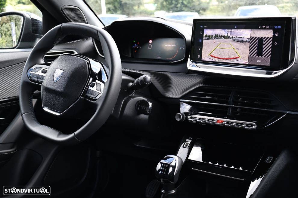 Peugeot 2008 1.2 PureTech Allure - 11