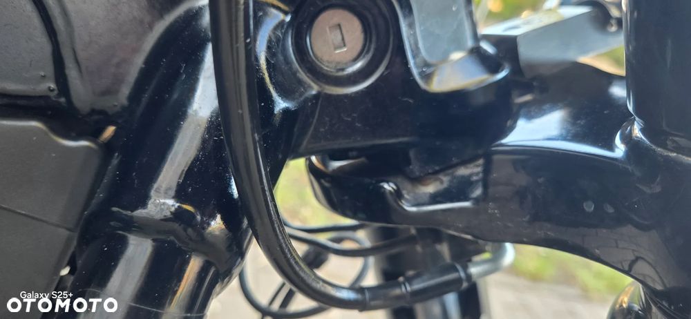 Harley-Davidson Softail Street Bob - 16