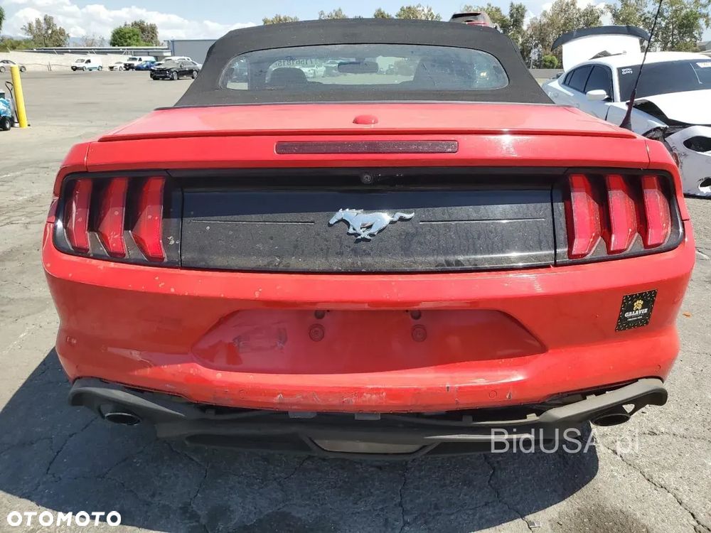Ford Mustang Cabrio 2.3 Eco Boost - 8