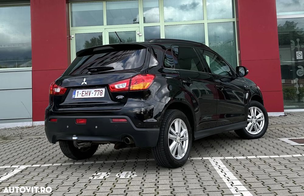 Mitsubishi ASX - 4