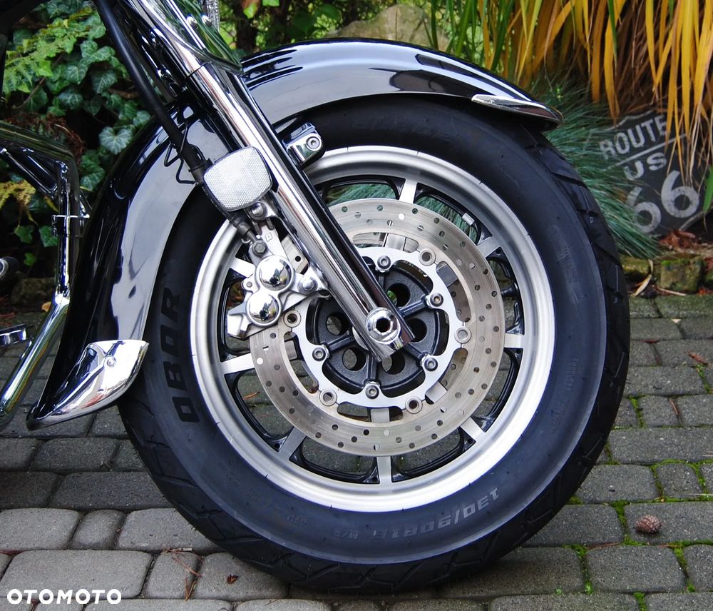 Yamaha Road Star - 8