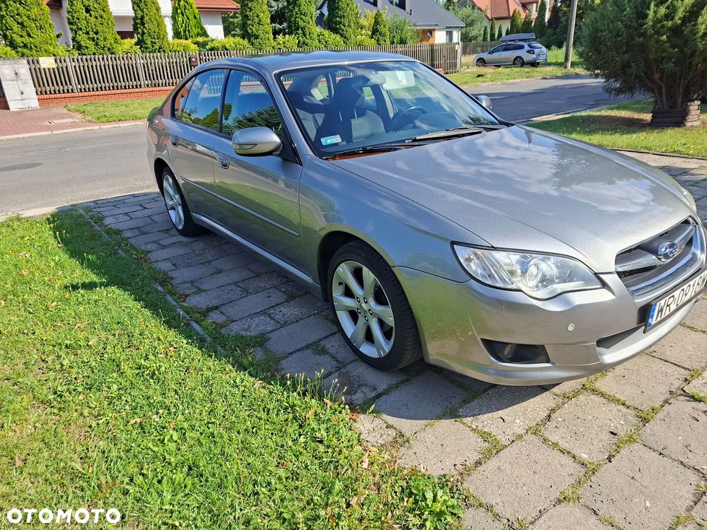 Subaru Legacy 2.0R Trend - 1