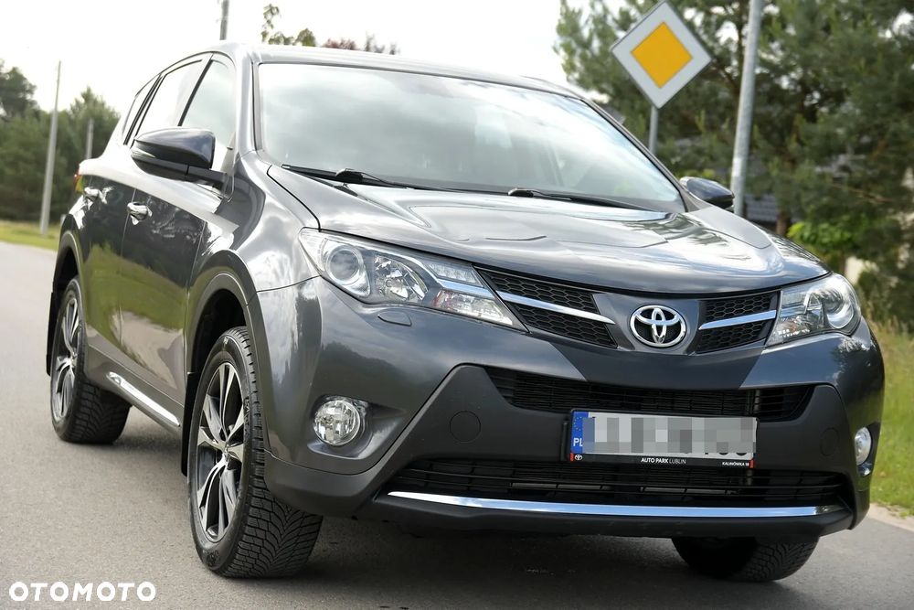Toyota RAV4 - 10
