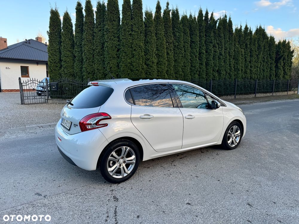 Peugeot 208 1.6 e-HDi Allure STT - 13